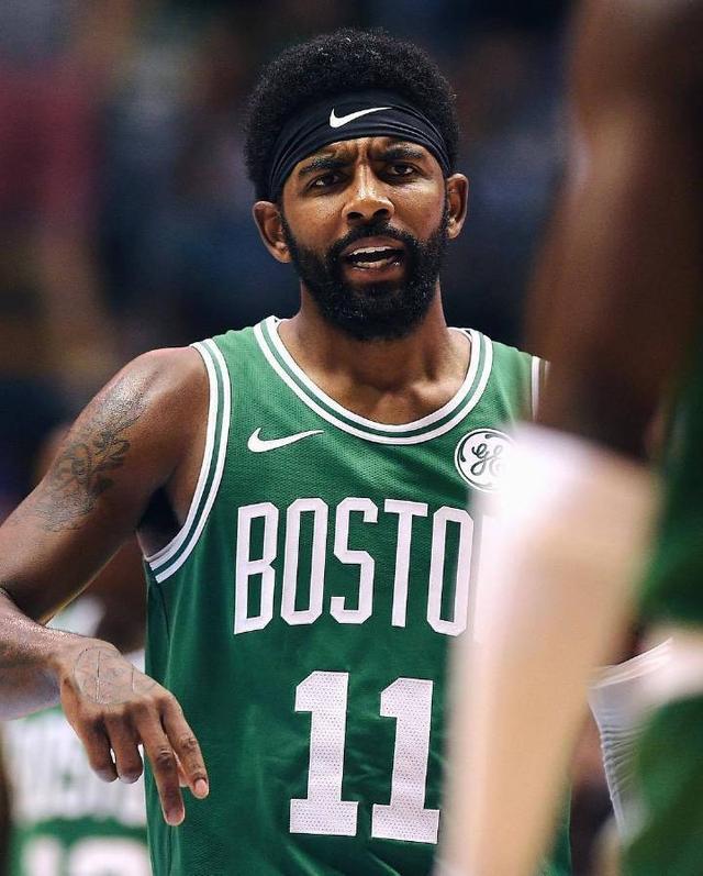 维拉的中场 维拉的中场