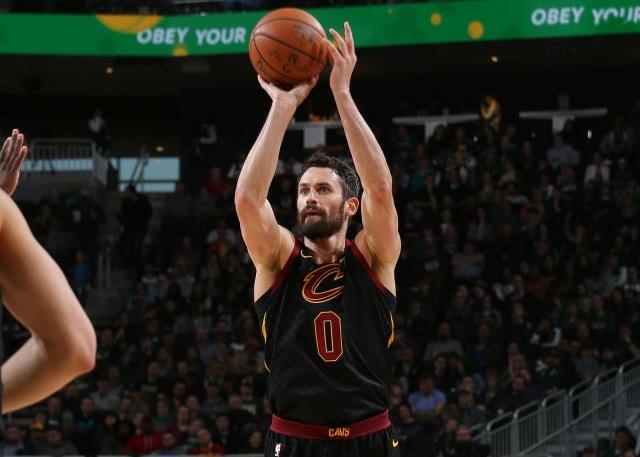 屡让人眼前 屡让人眼前