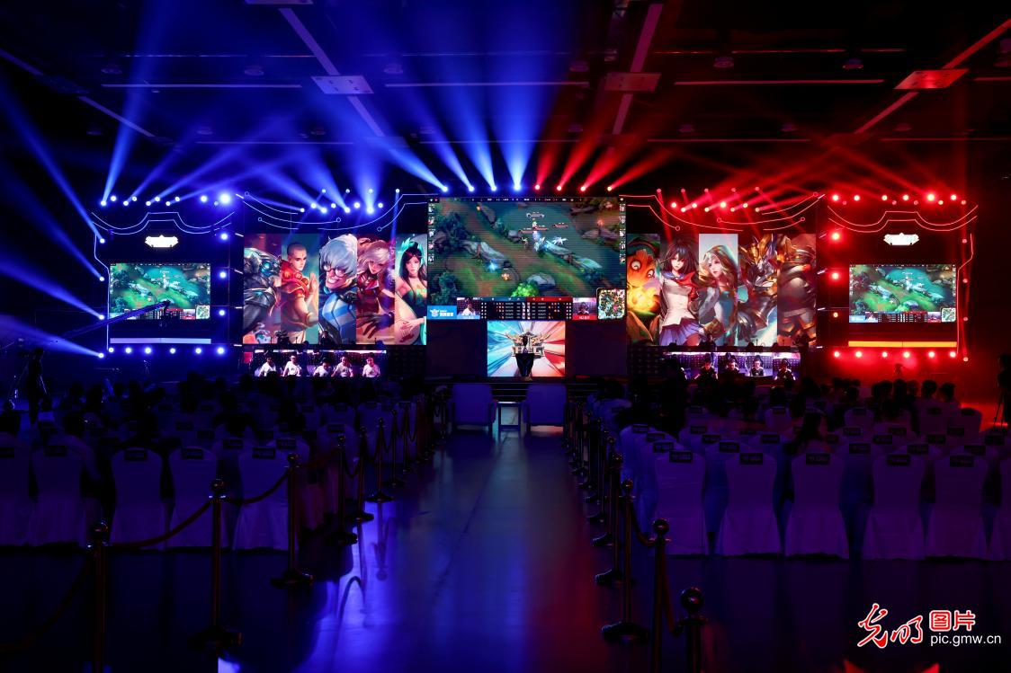 看眼前的比 看眼前的比