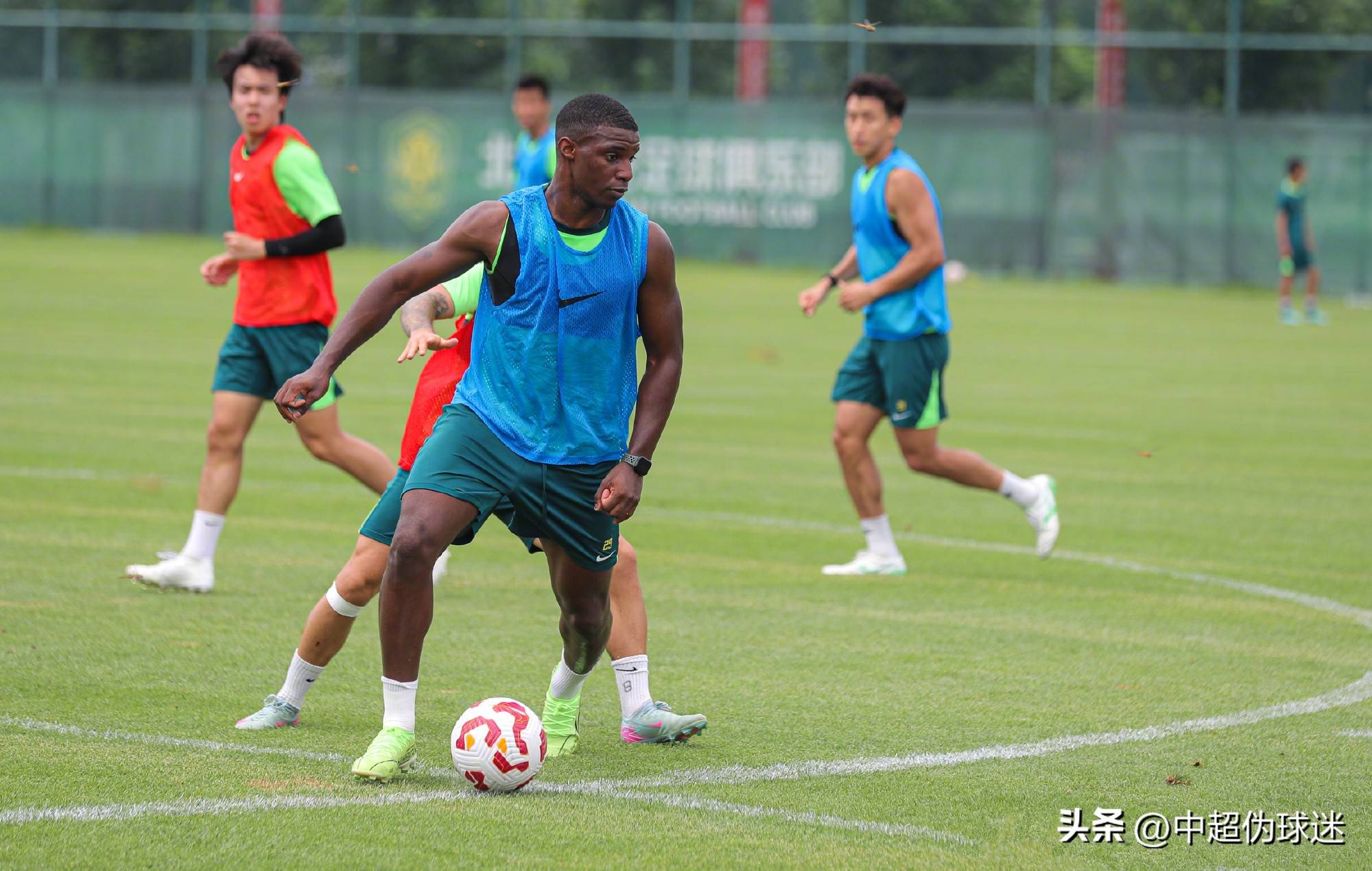 一直面临着 一直面临着