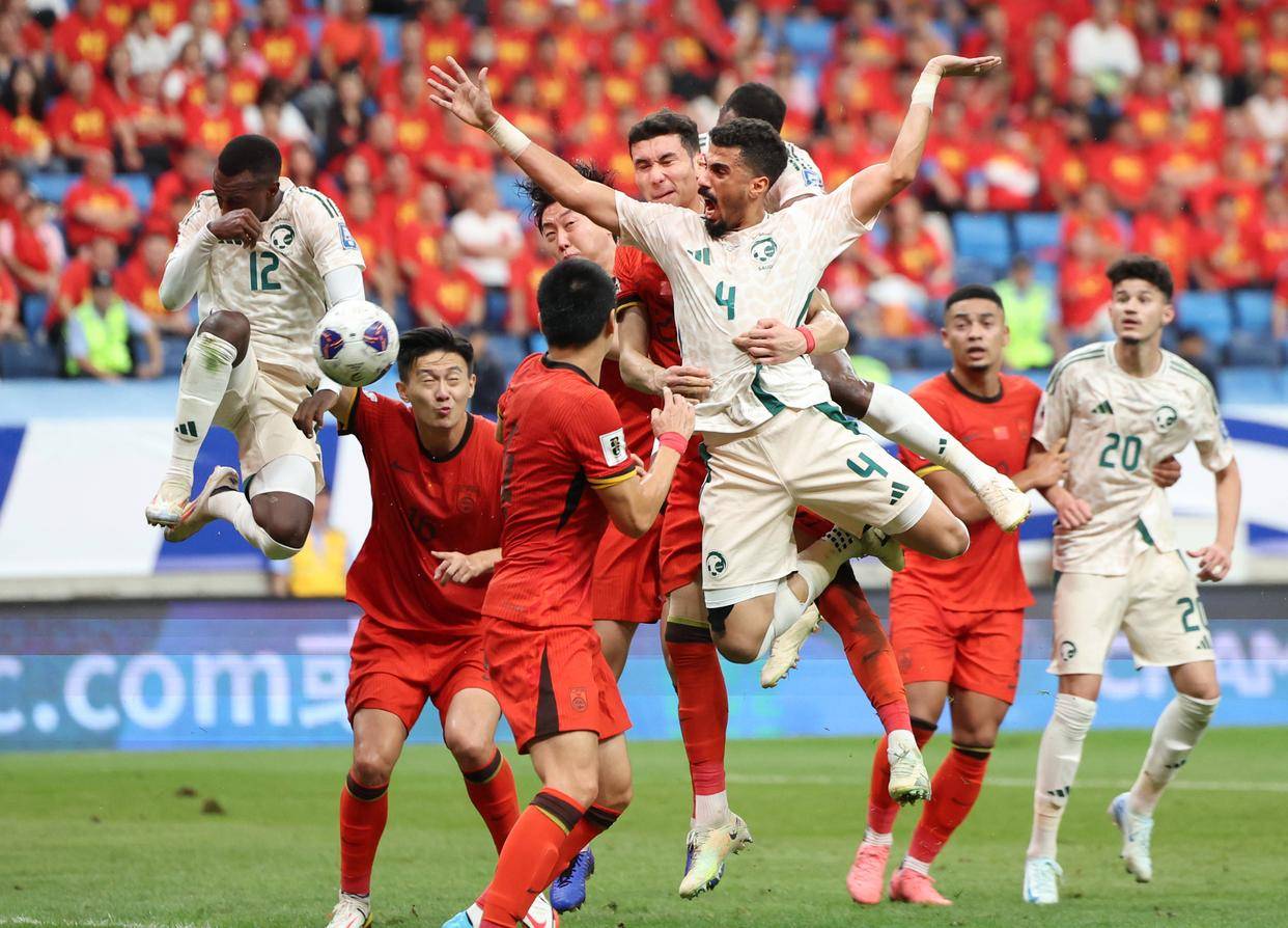 區的一匹黑 區的一匹黑