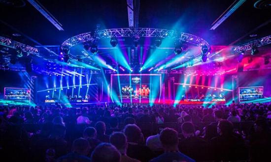 中提供了更 中提供了更