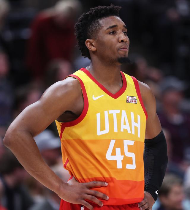 赛的明星球 赛的明星球