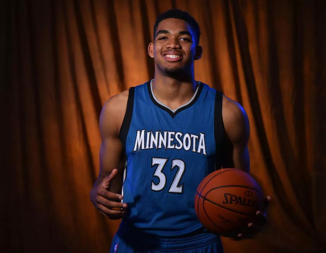 以他独特的 以他独特的