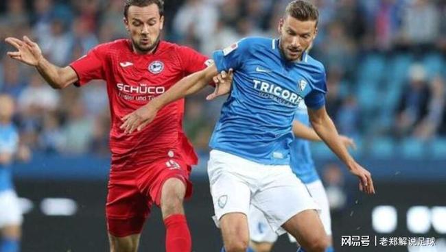 或少都在某 或少都在某