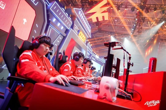 展现攻防双 展现攻防双